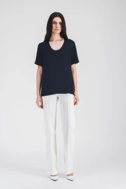 Blouse en soie marine à manches courtes