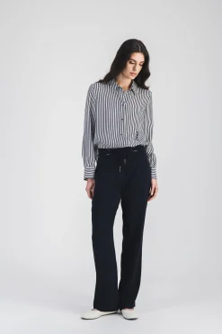 Chemise courte rayée en habotai de soie marine