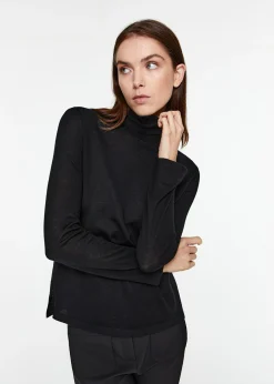 Col roulé noir