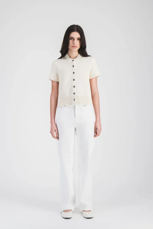Gilet blanc cassé à manches courtes