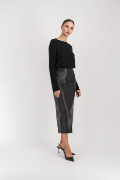 Jupe crayon en cuir noir