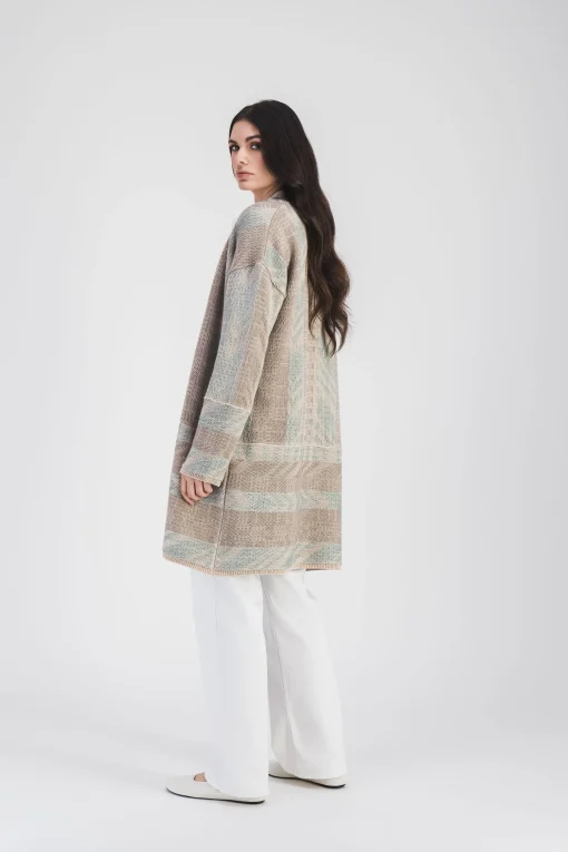Manteau ethnique en maille