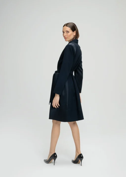 Manteau long en crêpe envers satin marine