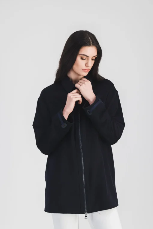 Manteau oversize en cachemire avec détails en cuir