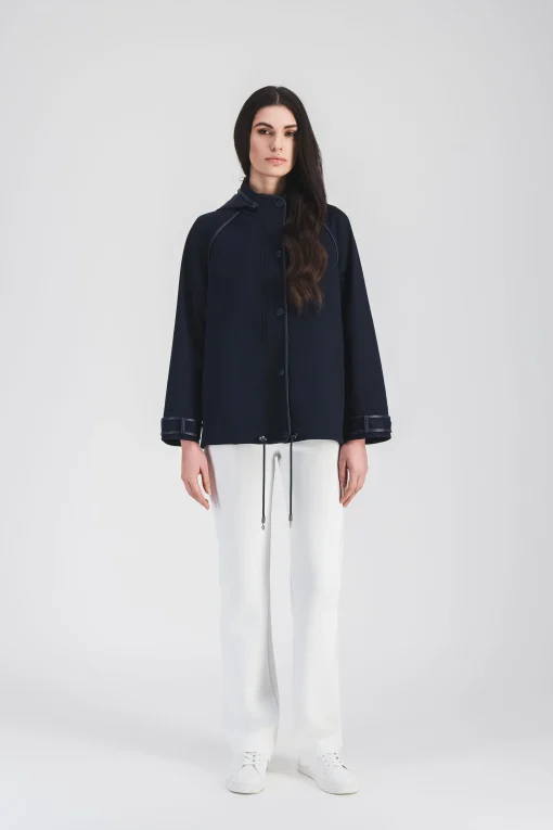 Pantalon droit en crêpe blanc cassé