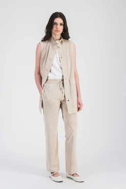 Pantalon droit en daim beige clair