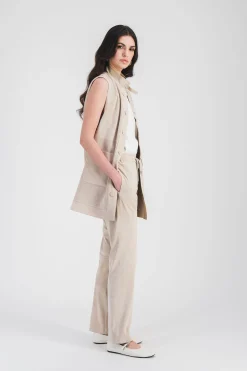Pantalon droit en daim beige clair