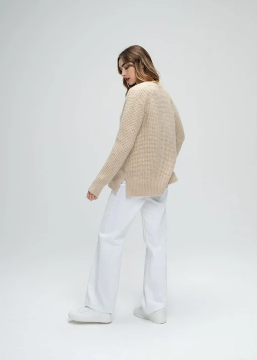 Pull col V à strass beige
