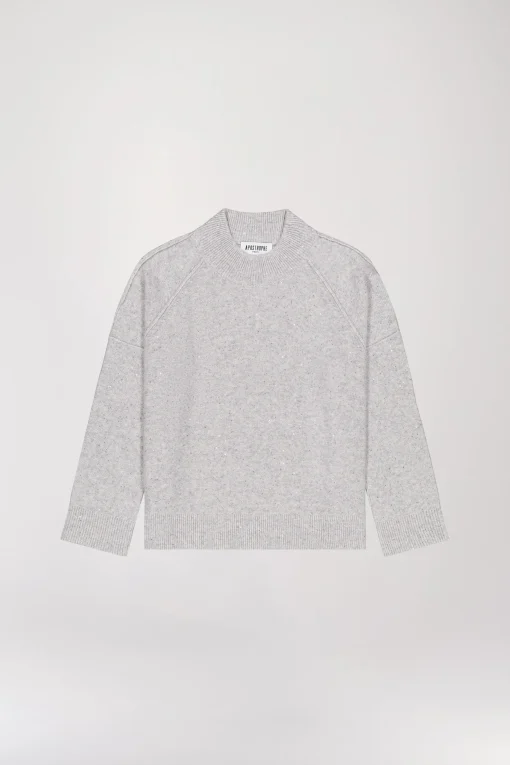 Pull coutures apparentes gris pâle