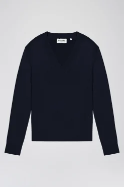 Pull marine col V en maille légère