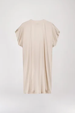 Robe brodée de perles en soie or
