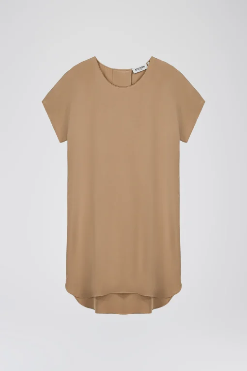Robe droite en soie beige