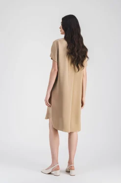 Robe droite en soie beige