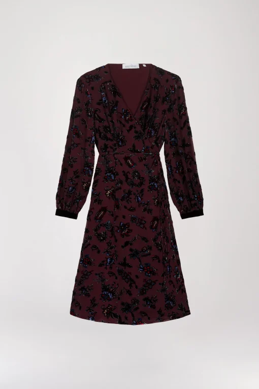 Robe fleurie brodée muscat