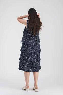 Robe mi-longue fluide à volants imprimé pois