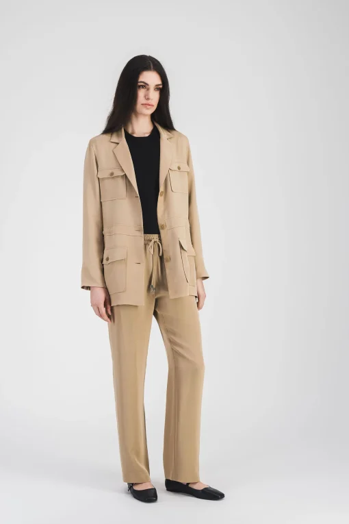 Veste saharienne en soie beige