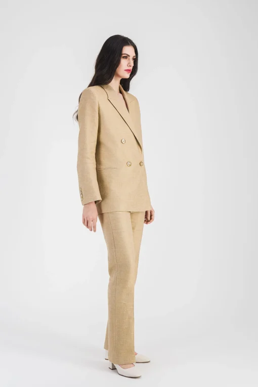 Veste taileur croisée 4 boutons en beige