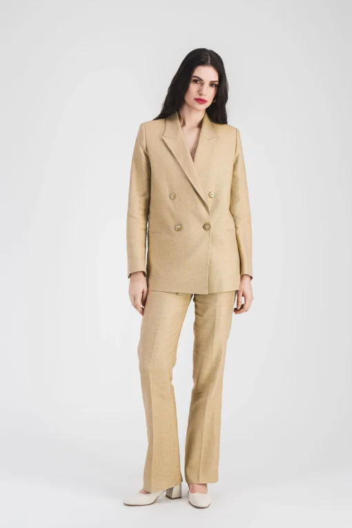Veste taileur croisée 4 boutons en beige